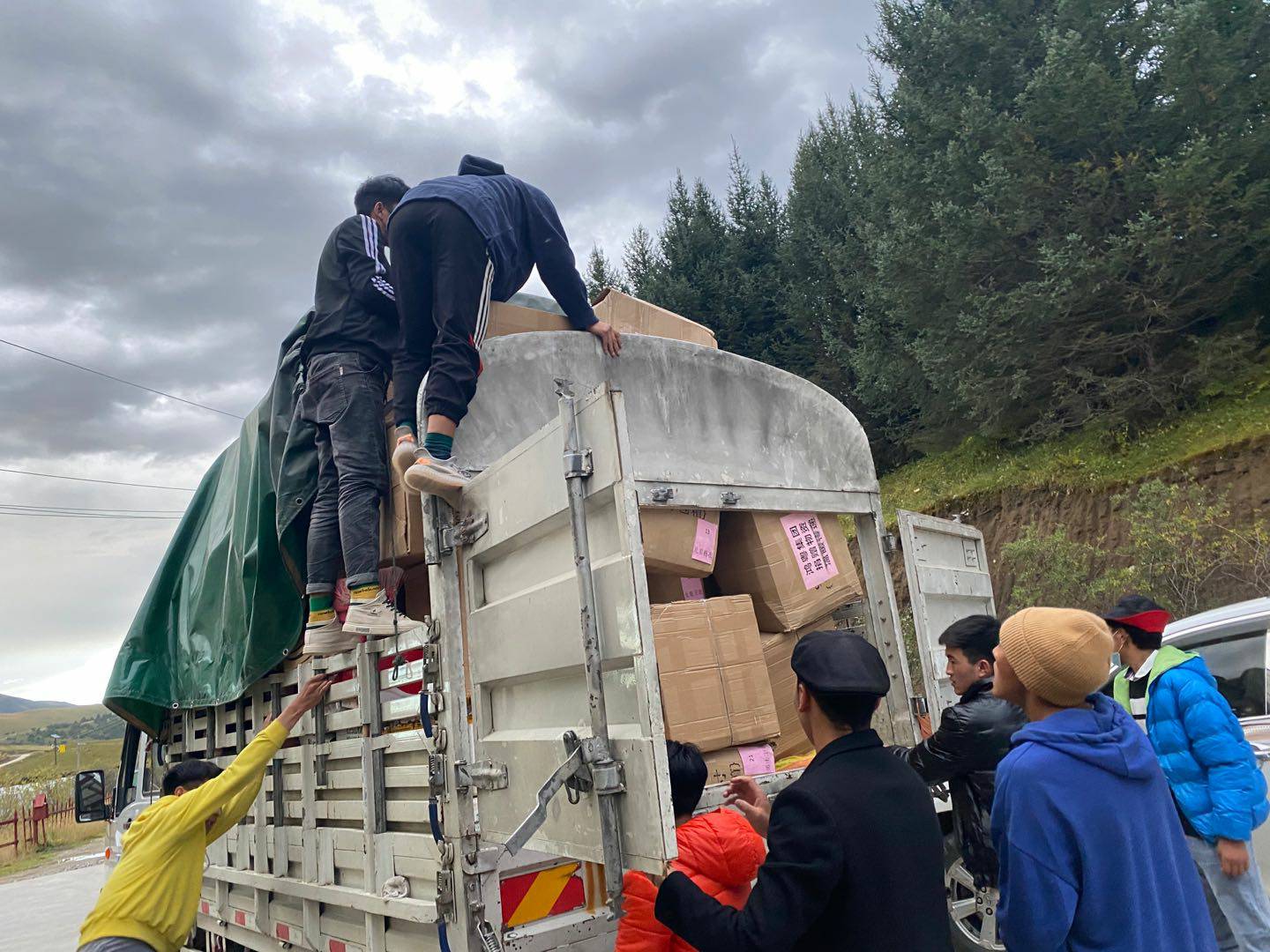 长沙睿达碳中和技术服务有限公司公益回顾丨家国同欢月同圆 温暖满载甘孜州(图5) 长沙睿达碳中和技术服务有限公司公益回顾丨家国同欢月同圆 温暖满载甘孜州(图5)